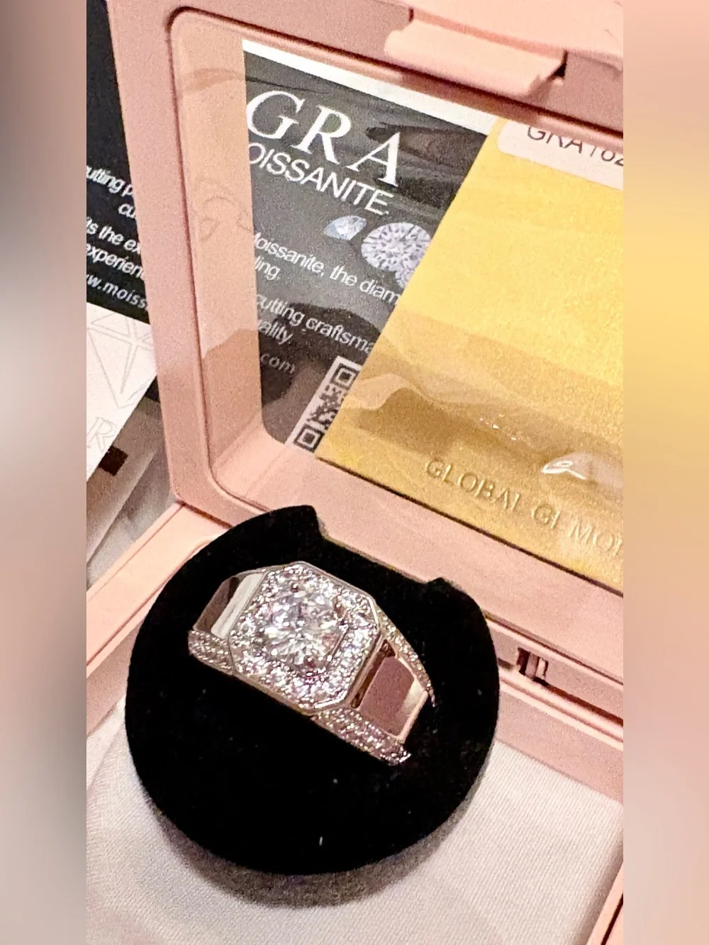 1.5 Carats Moissanite Ring GRA Card & Gift Box New without tags